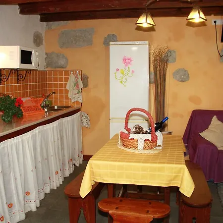Casa Emblematica La Pileta Holiday home *